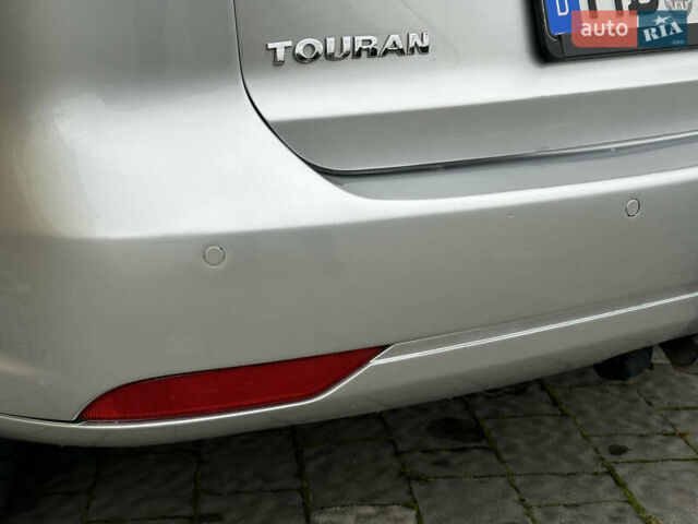 Серый Фольксваген Туран, объемом двигателя 2 л и пробегом 225 тыс. км за 10999 $, фото 86 на Automoto.ua