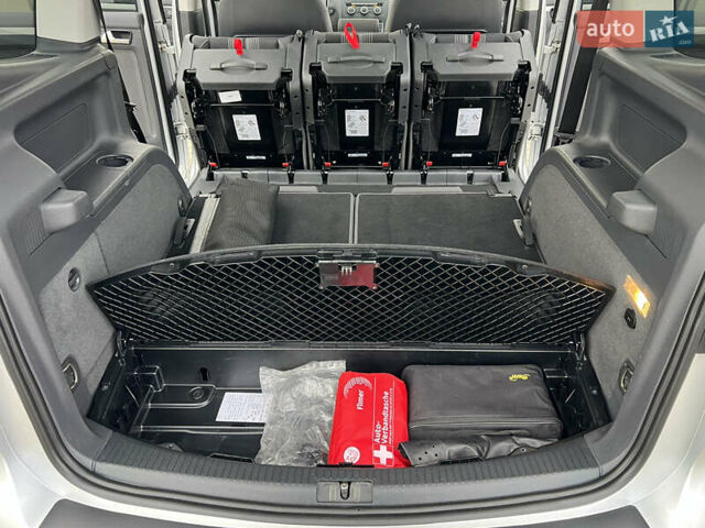 Серый Фольксваген Туран, объемом двигателя 1.97 л и пробегом 163 тыс. км за 14499 $, фото 83 на Automoto.ua