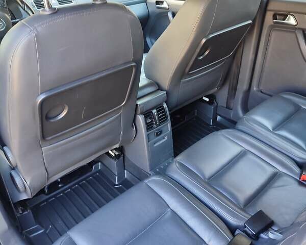 Сірий Фольксваген Туран, об'ємом двигуна 2 л та пробігом 193 тис. км за 16200 $, фото 5 на Automoto.ua