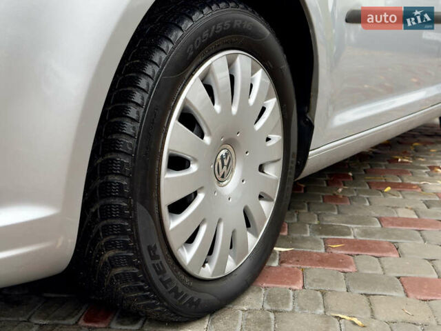 Серый Фольксваген Туран, объемом двигателя 1.39 л и пробегом 223 тыс. км за 10500 $, фото 12 на Automoto.ua