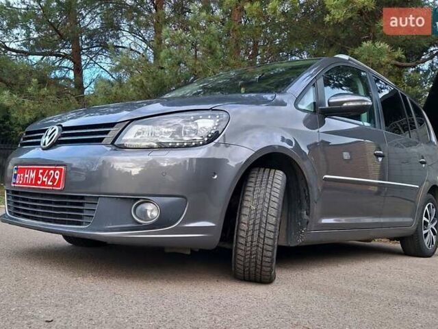 Сірий Фольксваген Туран, об'ємом двигуна 2 л та пробігом 228 тис. км за 14690 $, фото 2 на Automoto.ua