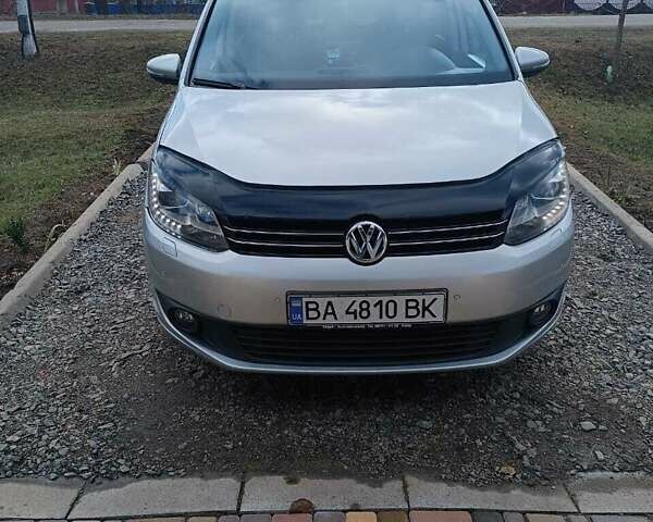 Серый Фольксваген Туран, объемом двигателя 1.6 л и пробегом 206 тыс. км за 10500 $, фото 3 на Automoto.ua
