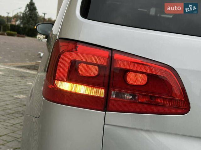 Серый Фольксваген Туран, объемом двигателя 2 л и пробегом 225 тыс. км за 10999 $, фото 84 на Automoto.ua