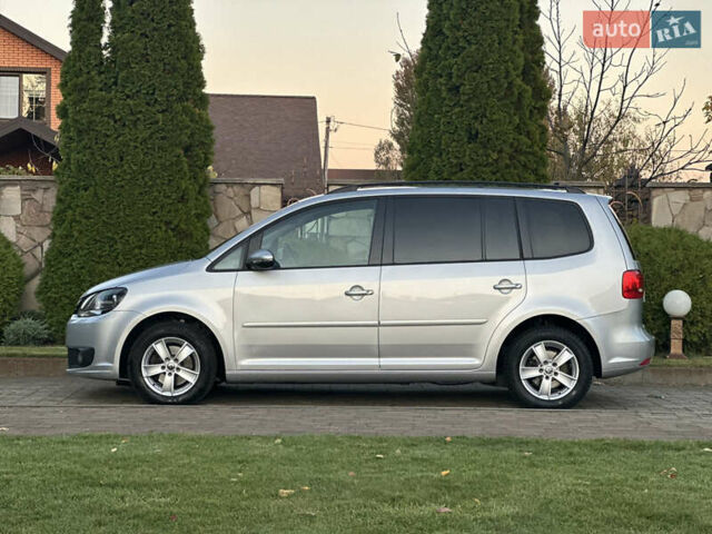 Серый Фольксваген Туран, объемом двигателя 1.6 л и пробегом 249 тыс. км за 10900 $, фото 17 на Automoto.ua