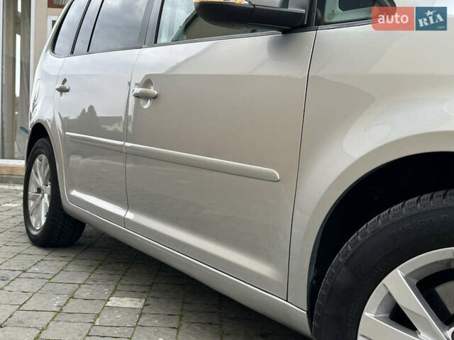 Серый Фольксваген Туран, объемом двигателя 2 л и пробегом 225 тыс. км за 10999 $, фото 15 на Automoto.ua