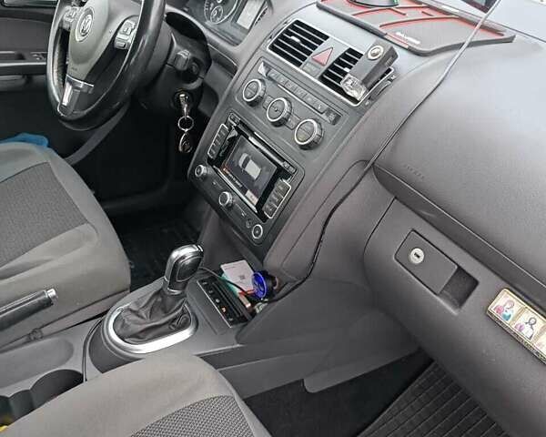 Серый Фольксваген Туран, объемом двигателя 1.6 л и пробегом 206 тыс. км за 10500 $, фото 17 на Automoto.ua