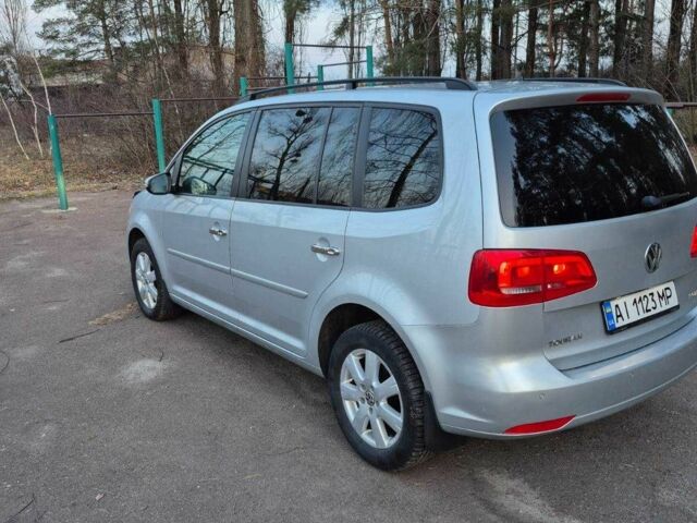 Сірий Фольксваген Туран, об'ємом двигуна 2 л та пробігом 270 тис. км за 9000 $, фото 7 на Automoto.ua