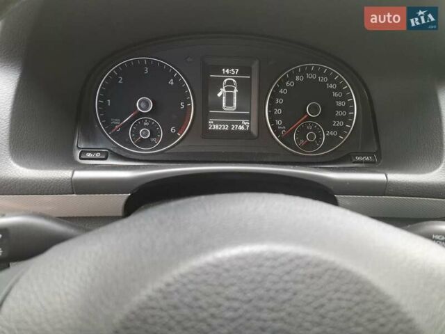 Серый Фольксваген Туран, объемом двигателя 1.6 л и пробегом 238 тыс. км за 14450 $, фото 34 на Automoto.ua