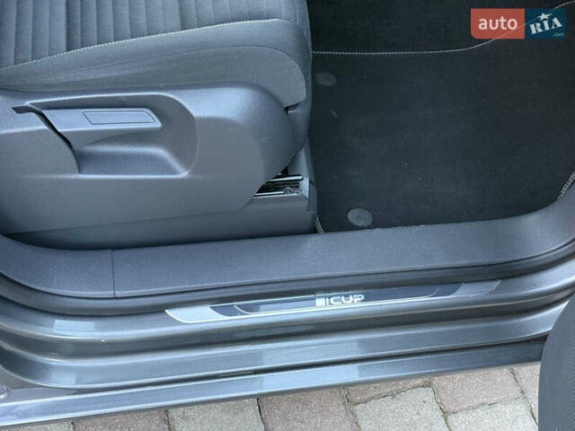 Серый Фольксваген Туран, объемом двигателя 1.6 л и пробегом 189 тыс. км за 11950 $, фото 36 на Automoto.ua