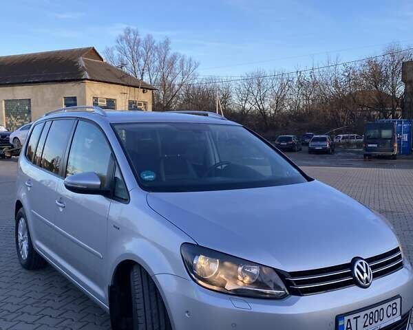 Серый Фольксваген Туран, объемом двигателя 1.6 л и пробегом 258 тыс. км за 10900 $, фото 3 на Automoto.ua