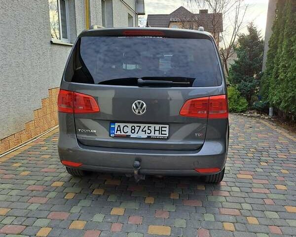 Сірий Фольксваген Туран, об'ємом двигуна 1.6 л та пробігом 244 тис. км за 11400 $, фото 4 на Automoto.ua