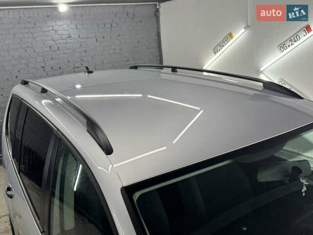 Серый Фольксваген Туран, объемом двигателя 0 л и пробегом 256 тыс. км за 11190 $, фото 19 на Automoto.ua