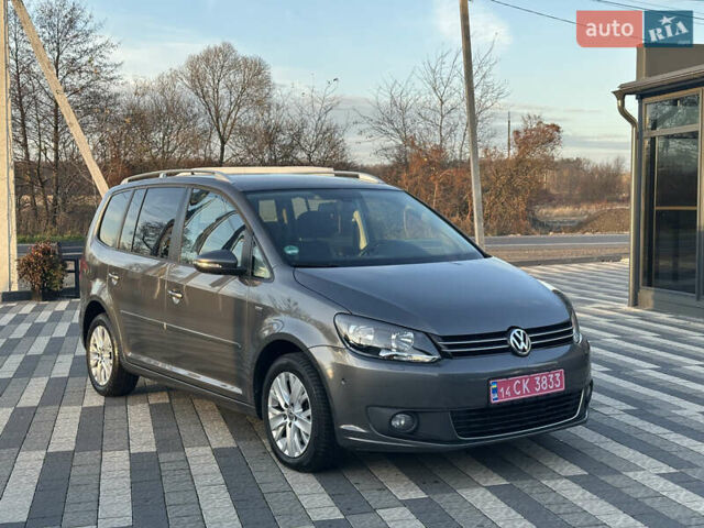 Серый Фольксваген Туран, объемом двигателя 2 л и пробегом 253 тыс. км за 12700 $, фото 32 на Automoto.ua