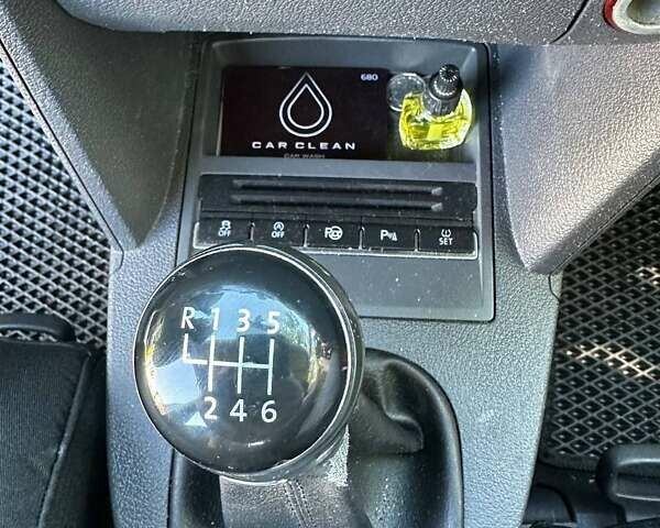 Серый Фольксваген Туран, объемом двигателя 1.6 л и пробегом 189 тыс. км за 11000 $, фото 19 на Automoto.ua