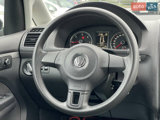 Серый Фольксваген Туран, объемом двигателя 1.6 л и пробегом 269 тыс. км за 10500 $, фото 17 на Automoto.ua