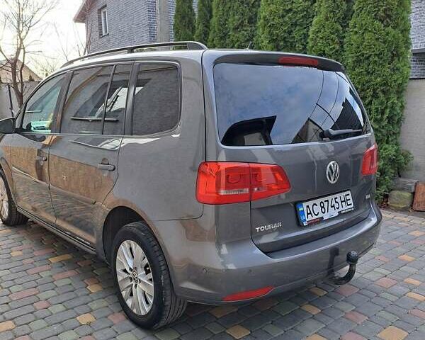Сірий Фольксваген Туран, об'ємом двигуна 1.6 л та пробігом 244 тис. км за 11400 $, фото 5 на Automoto.ua