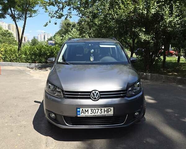 Сірий Фольксваген Туран, об'ємом двигуна 1.97 л та пробігом 204 тис. км за 13800 $, фото 8 на Automoto.ua