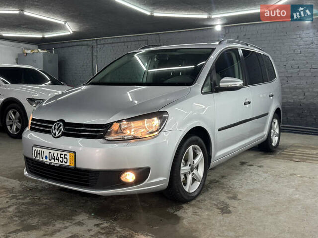 Серый Фольксваген Туран, объемом двигателя 0 л и пробегом 256 тыс. км за 11190 $, фото 8 на Automoto.ua