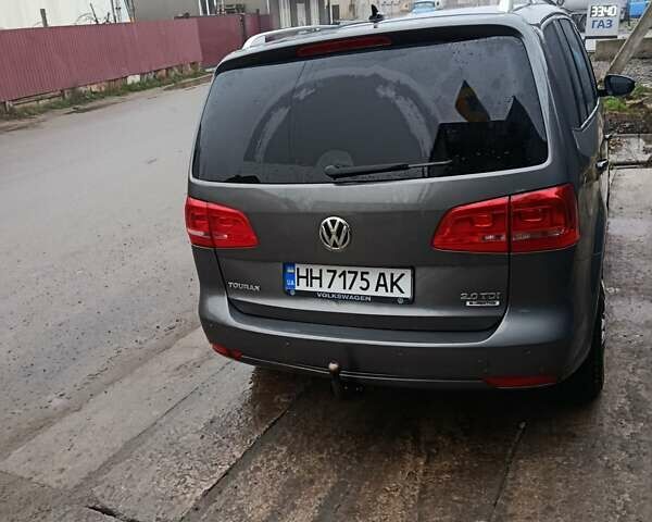 Серый Фольксваген Туран, объемом двигателя 2 л и пробегом 276 тыс. км за 14200 $, фото 8 на Automoto.ua