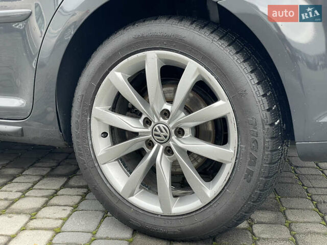 Серый Фольксваген Туран, объемом двигателя 1.6 л и пробегом 269 тыс. км за 10500 $, фото 7 на Automoto.ua