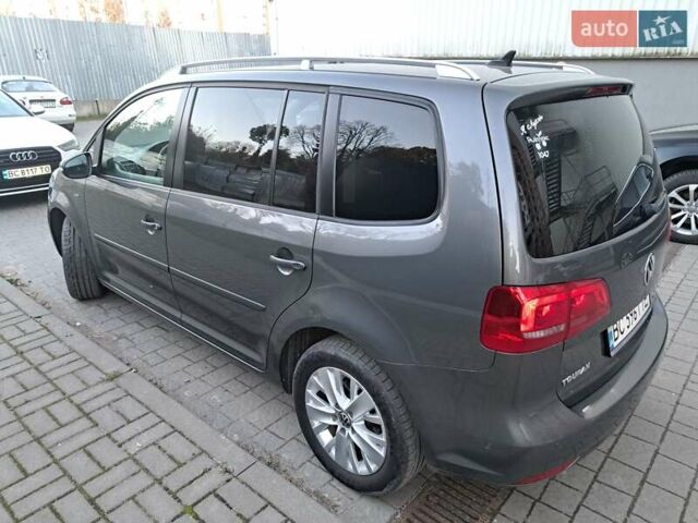 Серый Фольксваген Туран, объемом двигателя 1.6 л и пробегом 238 тыс. км за 14450 $, фото 2 на Automoto.ua