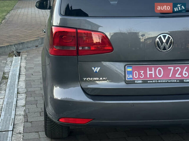 Серый Фольксваген Туран, объемом двигателя 1.6 л и пробегом 189 тыс. км за 11950 $, фото 20 на Automoto.ua