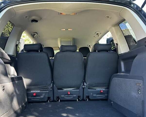 Серый Фольксваген Туран, объемом двигателя 1.6 л и пробегом 189 тыс. км за 11000 $, фото 23 на Automoto.ua