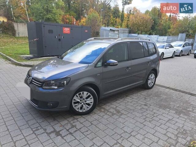Серый Фольксваген Туран, объемом двигателя 1.6 л и пробегом 238 тыс. км за 14450 $, фото 43 на Automoto.ua