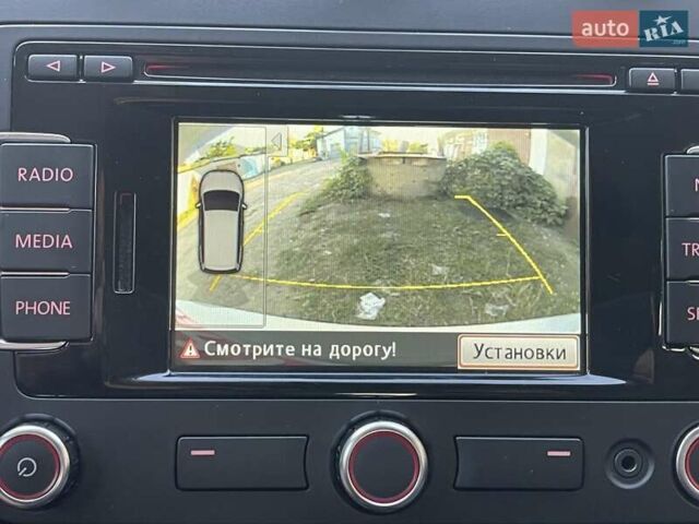Серый Фольксваген Туран, объемом двигателя 1.4 л и пробегом 174 тыс. км за 9999 $, фото 122 на Automoto.ua