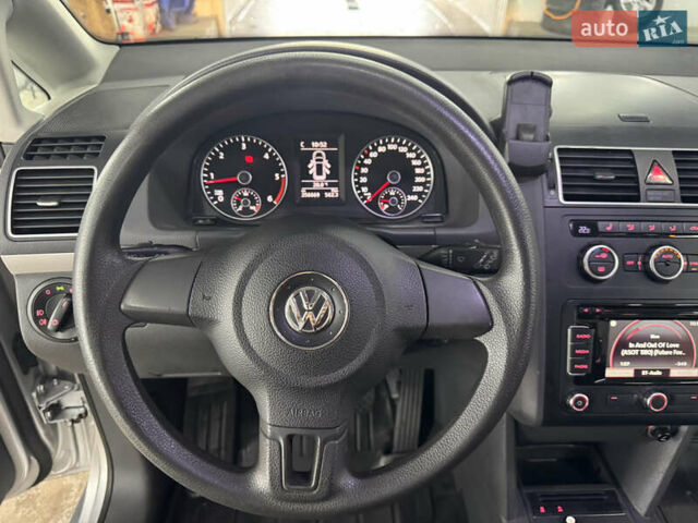 Серый Фольксваген Туран, объемом двигателя 0 л и пробегом 256 тыс. км за 11190 $, фото 27 на Automoto.ua