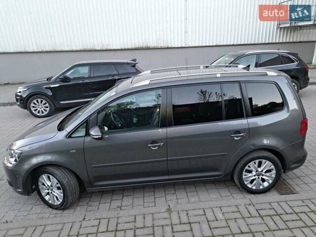 Серый Фольксваген Туран, объемом двигателя 1.6 л и пробегом 238 тыс. км за 14450 $, фото 1 на Automoto.ua