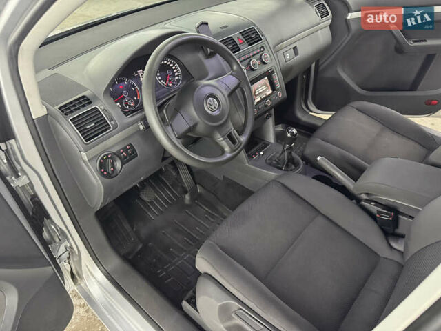 Серый Фольксваген Туран, объемом двигателя 0 л и пробегом 256 тыс. км за 11190 $, фото 20 на Automoto.ua