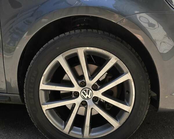 Сірий Фольксваген Туран, об'ємом двигуна 1.97 л та пробігом 204 тис. км за 13800 $, фото 48 на Automoto.ua