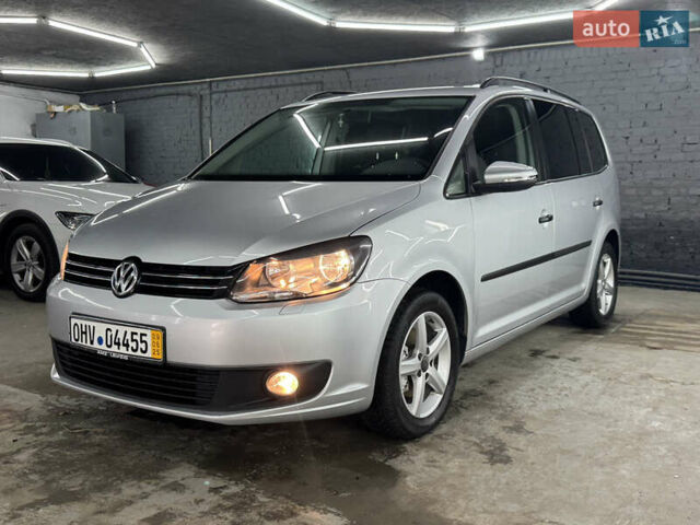 Серый Фольксваген Туран, объемом двигателя 0 л и пробегом 256 тыс. км за 11190 $, фото 9 на Automoto.ua