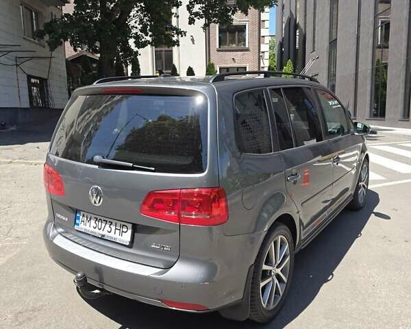 Сірий Фольксваген Туран, об'ємом двигуна 1.97 л та пробігом 204 тис. км за 13800 $, фото 15 на Automoto.ua