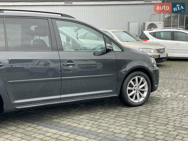 Серый Фольксваген Туран, объемом двигателя 1.6 л и пробегом 269 тыс. км за 10500 $, фото 12 на Automoto.ua