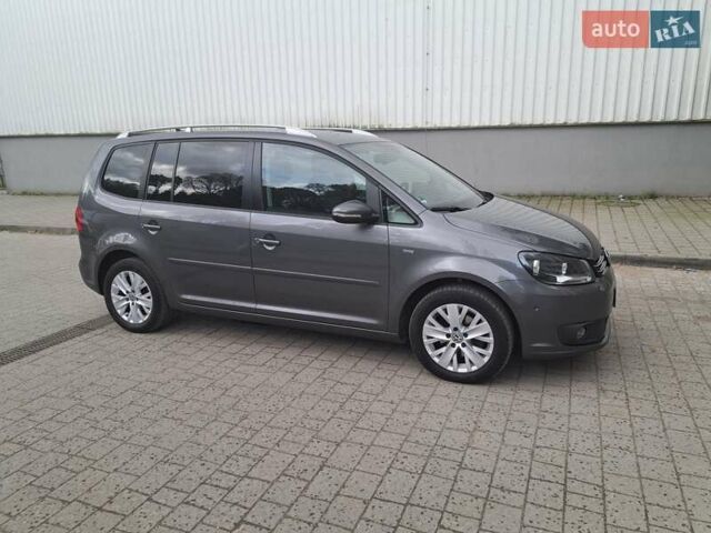 Серый Фольксваген Туран, объемом двигателя 1.6 л и пробегом 238 тыс. км за 14450 $, фото 18 на Automoto.ua