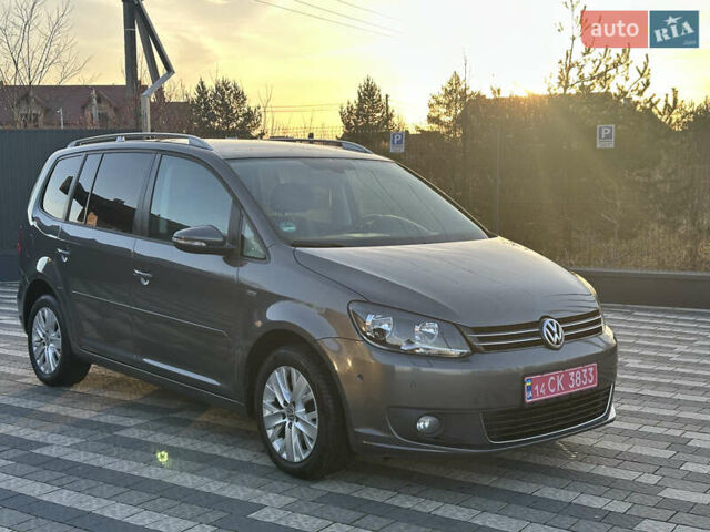 Серый Фольксваген Туран, объемом двигателя 2 л и пробегом 253 тыс. км за 12700 $, фото 28 на Automoto.ua
