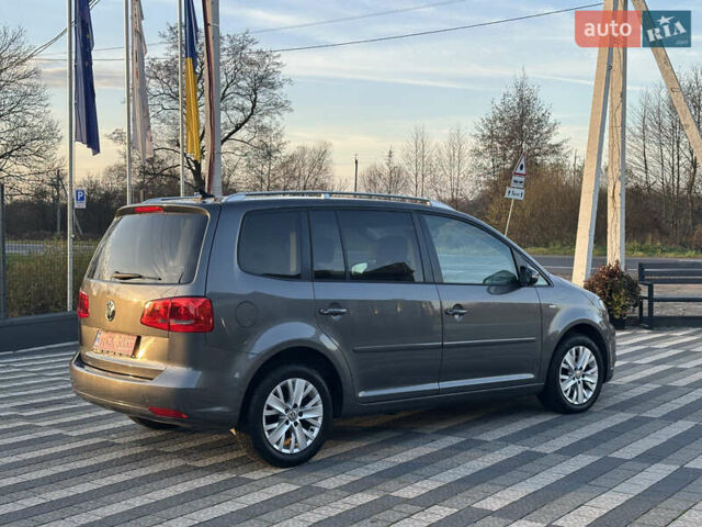 Серый Фольксваген Туран, объемом двигателя 2 л и пробегом 253 тыс. км за 12700 $, фото 29 на Automoto.ua