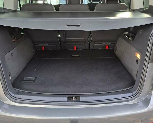 Сірий Фольксваген Туран, об'ємом двигуна 1.6 л та пробігом 244 тис. км за 11400 $, фото 17 на Automoto.ua