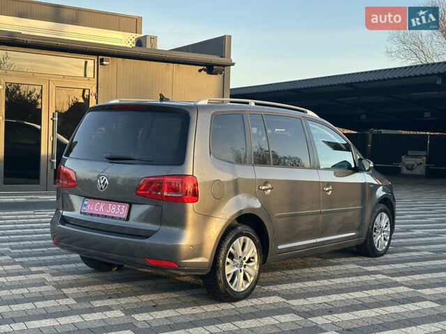 Серый Фольксваген Туран, объемом двигателя 2 л и пробегом 253 тыс. км за 12700 $, фото 33 на Automoto.ua