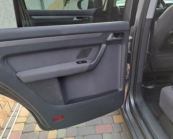 Сірий Фольксваген Туран, об'ємом двигуна 1.6 л та пробігом 244 тис. км за 11400 $, фото 8 на Automoto.ua