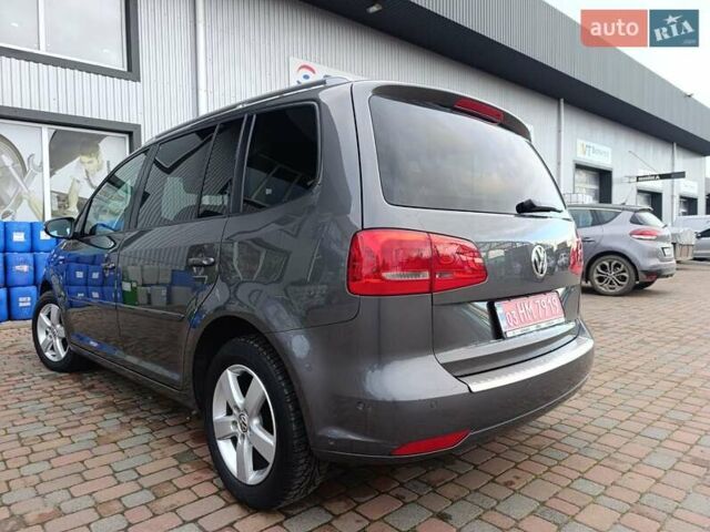 Сірий Фольксваген Туран, об'ємом двигуна 1.6 л та пробігом 228 тис. км за 11700 $, фото 61 на Automoto.ua