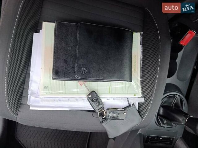 Сірий Фольксваген Туран, об'ємом двигуна 1.6 л та пробігом 228 тис. км за 11700 $, фото 103 на Automoto.ua