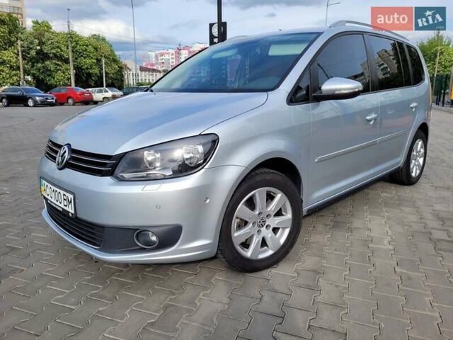 Серый Фольксваген Туран, объемом двигателя 2 л и пробегом 260 тыс. км за 14700 $, фото 3 на Automoto.ua