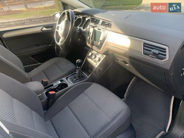 Серый Фольксваген Туран, объемом двигателя 1.97 л и пробегом 255 тыс. км за 15700 $, фото 15 на Automoto.ua