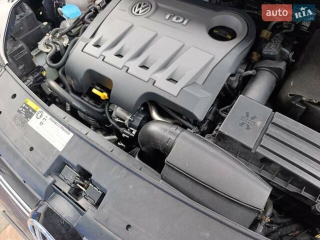 Сірий Фольксваген Туран, об'ємом двигуна 1.6 л та пробігом 228 тис. км за 11700 $, фото 110 на Automoto.ua
