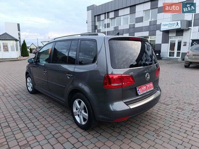 Сірий Фольксваген Туран, об'ємом двигуна 1.6 л та пробігом 228 тис. км за 11700 $, фото 71 на Automoto.ua