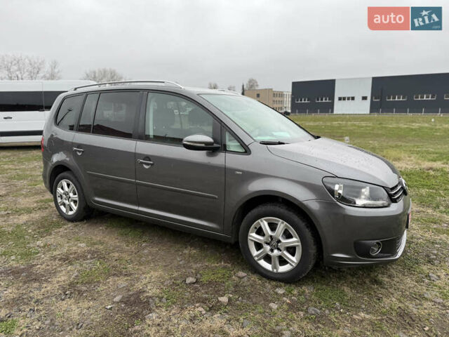 Серый Фольксваген Туран, объемом двигателя 1.6 л и пробегом 236 тыс. км за 12300 $, фото 5 на Automoto.ua
