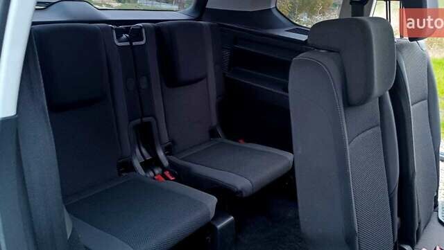 Серый Фольксваген Туран, объемом двигателя 1.6 л и пробегом 210 тыс. км за 13500 $, фото 12 на Automoto.ua